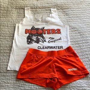 Hooters Costume